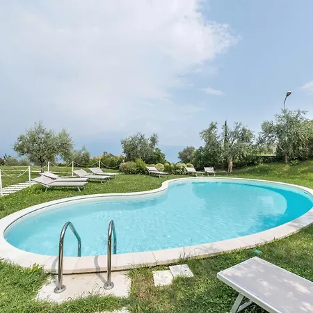 Little Paradise Garda Апартаменты